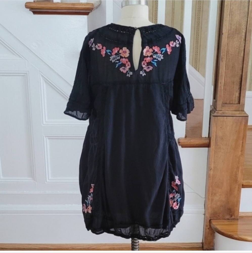 FREE PEOPLE Victorian Boho Embroidered Black Tunic Boho Dress Size Medium - Picture 3 of 8